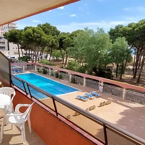 https://primera-lnea-y-vistas-al-mar-con-piscina-m.topcostabravahotels.com